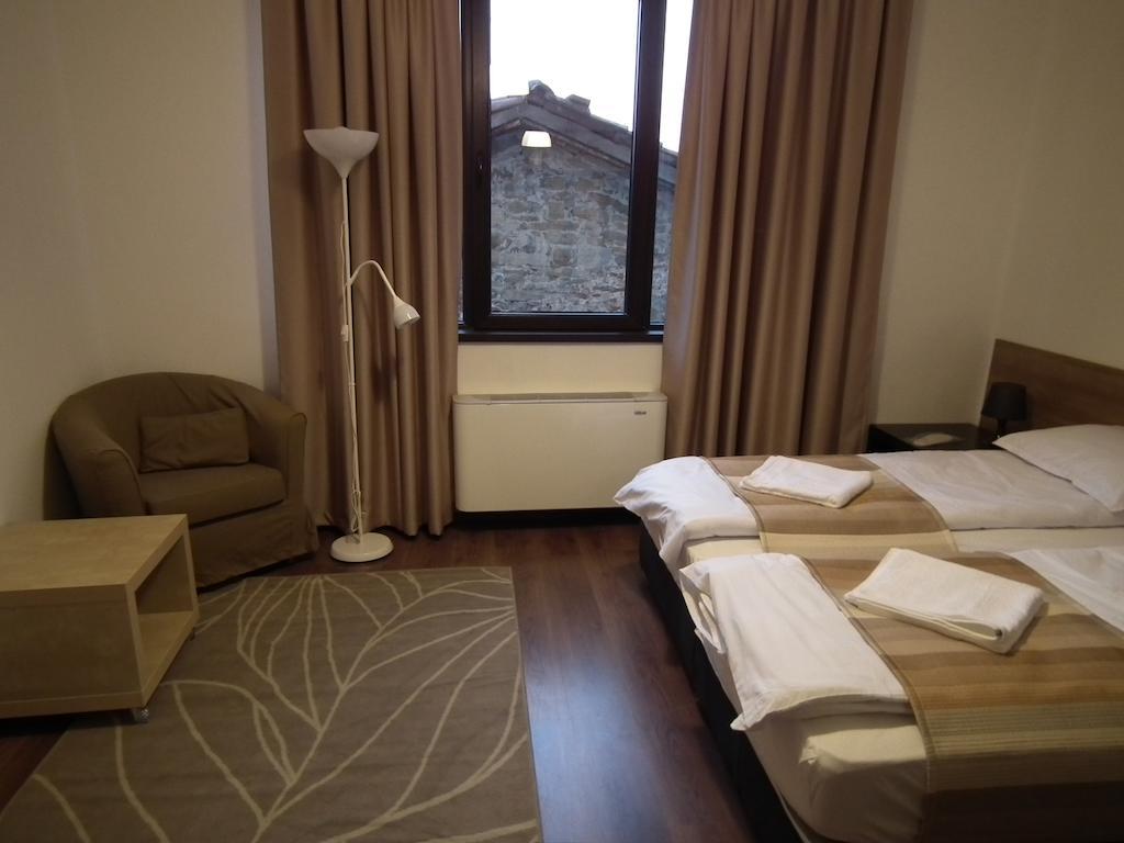 Lion Guest House Veliko Tarnovo Room photo